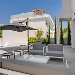 Villa By The Bay 19