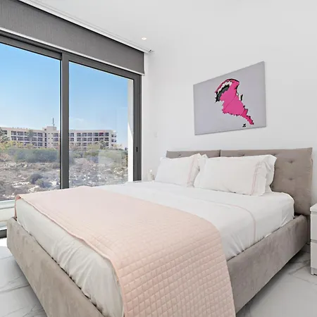 Villa By The Bay 19