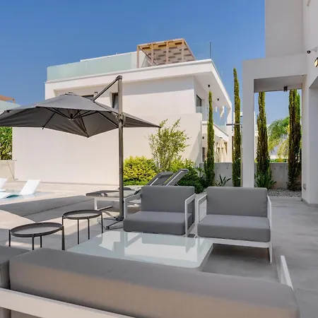 Villa By The Bay 19